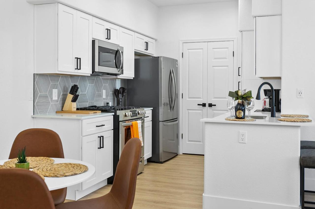 Cozysuites Glendale By The Stadium With Pool 05 المظهر الخارجي الصورة